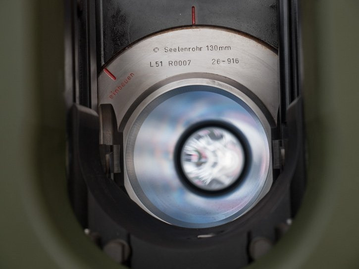 Chính vì những ưu điểm và nhược điểm nói trên, hai loại nòng pháo có rãnh và không rãnh xoắn vẫn được quân đội nhiều nước trên thế giới sử dụng song song chứ không thể từ bỏ được một trong hai loại nòng này. Nguồn ảnh: Thearchive. 