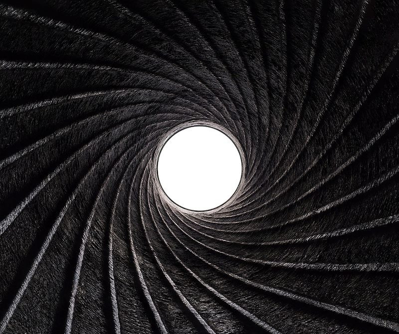 Không chỉ với pháo cỡ lớn, mọi loại súng cá nhân cỡ nòng nhỏ hiện nay đều sử dụng nòng có rãnh xoắn (trừ súng shotgun). Tuy kiểu thiết kế này giúp ổn định đường bay cho viên đạn nhưng nó cũng có khá nhiều nhược điểm. Nguồn ảnh: Thearchive.