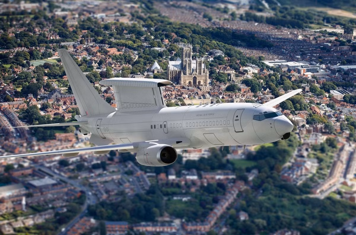 Loại máy bay cảnh báo sớm đời mới này đã được ra đời từ năm 2004 và bắt đầu được đưa vào sử dụng trong biên chế của một vài quốc gia từ năm 2009. Nguồn ảnh: Pinterest.