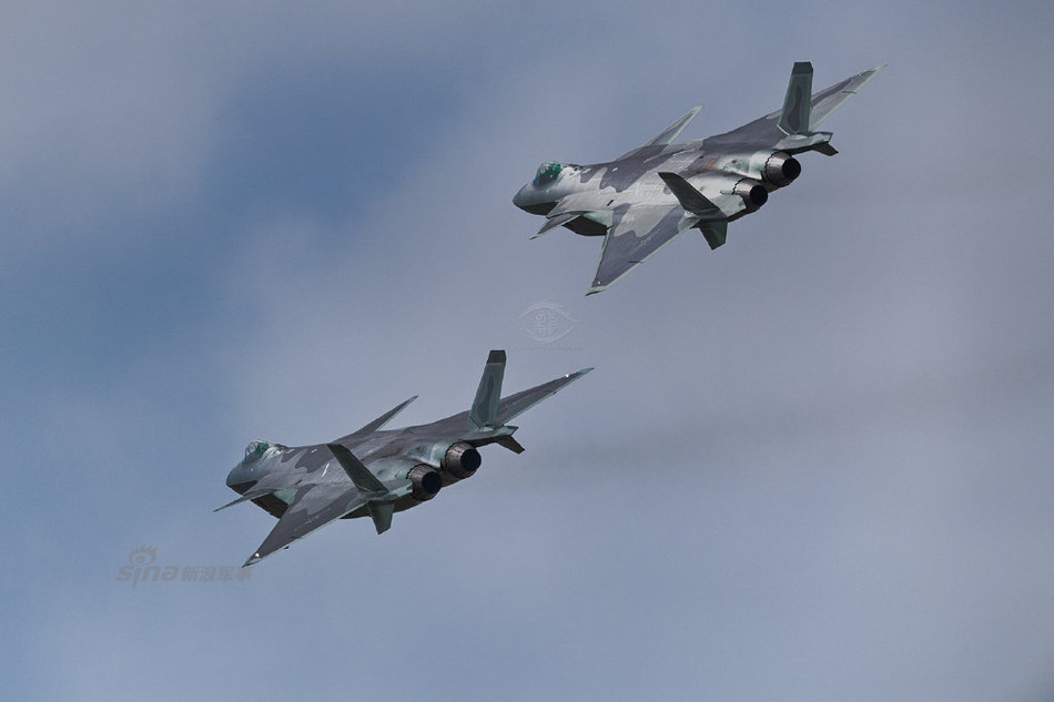 Đây là loại tên lửa không đối không tầm xa sử dụng radar dẫn đường chủ động được Trung Quốc tự phát triển, loại tên lửa này có tính năng chiến đấu gần như tương đương với R-37 do Nga sản xuất. Nguồn ảnh: Sina.