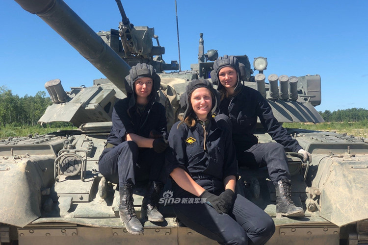 Đây sẽ là một tiền lệ để năm 2020 tới đây, Tank Biathlon sẽ có sự tham gia của nhiều kíp lái nữ tới từ nhiều quốc gia khác trên thế giới. Nguồn ảnh: Sina.