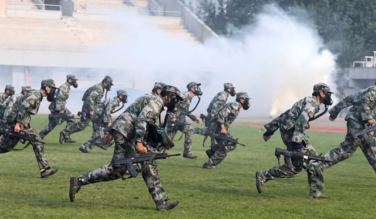 Hiện tại, tình hình Hong Kong vẫn đang ngày càng trở nên bất ổn với việc bạo động và biểu tình quy mô ngày càng leo thang. Chính quyền Trung ương Trung Quốc hiện tại vẫn chưa có bất cứ động thái cứng rắn chính thức nào để can thiệp vào tình hình của Đặc khu này. Nguồn ảnh: 81cn.