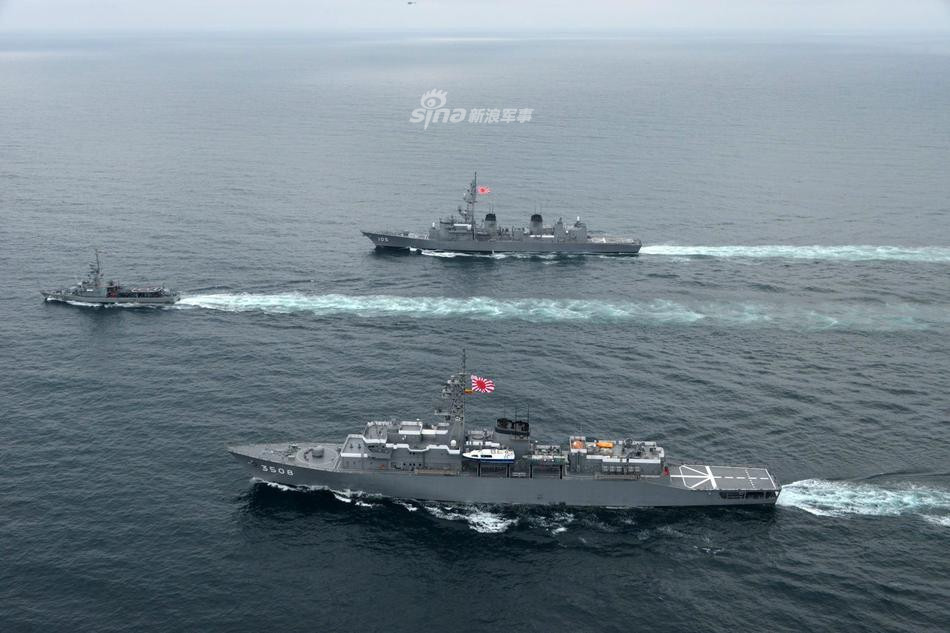 Trung tuần tháng 7 vừa rồi, Lực lượng Phòng vệ Trên biển Nhật Bản đã có chuyến hành trình vượt Đại Tây Dương tới Ecuador với hai tàu chiến bao gồm một khu trục hạm và một tàu huấn luyện. Nguồn ảnh: Sina.