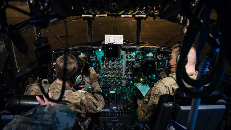 Loại máy bay cung cấp hoả lực này được thiết kế từ trong Chiến tranh Việt Nam với mục đích tối quan trọng đó là có khả năng trực chiến thời gian dài trên không, sẵn sàng cung cấp hoả lực yểm trợ bất cứ lúc nào khi có yêu cầu. Nguồn ảnh: BI.