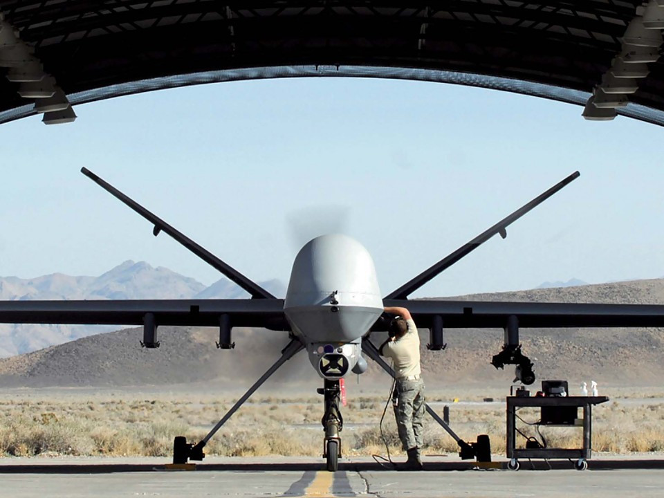 Tuy nhiên trong thời gian gần đây, một loạt máy bay không người lái MQ-9 đã bị bắn hạ trên chiến trường Trung Đông, điều này cho thấy loại máy bay không người lái này dường như đã bị "bắt bài" ít nhất là bởi lực lượng phiến quân Houthi. Nguồn ảnh: QQ.