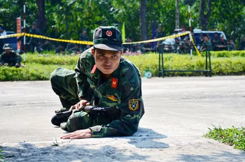 Trải qua 74 năm hình thành và phát triển, lực lượng công binh của Việt Nam thời điểm hiện tại đã tự tin về kiến thức, được trang bị đầy đủ thiết bị hiện đại giúp chúng ta có khả năng để thi đấu với nhiều nước bạn ở Army Games 2019 năm nay. Nguồn ảnh: TL.