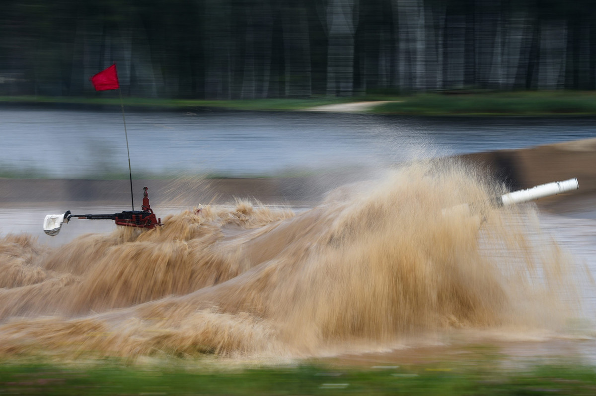 Năm nay, truyền thông quốc tế nhận định đội tuyển Việt Nam và Lào sẽ là hai đội rất mạnh vì khác với năm ngoái, ở thời điểm hiện tại Việt Nam đã có kinh nghiệm vận hành xe tăng T-90 trong khi đó Lào cũng đã có kinh nghiệm vận hành xe tăng T-72. Nguồn ảnh: TankBiathlon.