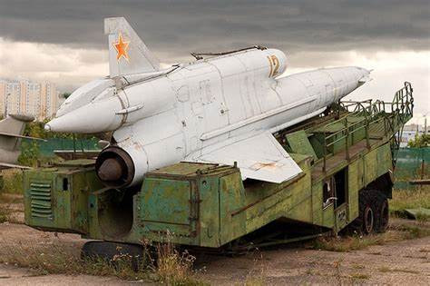 Trong cuộc chiến tranh đang xảy ra ở Donbass, Ukraine, quân đội Ukraine đã từng sử dụng loại máy bay không người lái này để làm nhiệm vụ do thám và thậm chí từng bị phe đối lập bắn hạ. Nguồn ảnh: RBTH.