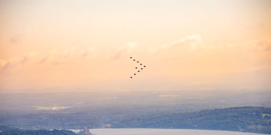 Đây được coi là một trong những hoạt động nhằm tăng cường mối quan hệ giữa Anh và Mỹ trước bối cảnh quan hệ giữa Anh và châu Âu đang ngày càng trở nên xa cách bởi sự kiện Brexit. Nguồn ảnh: BI.