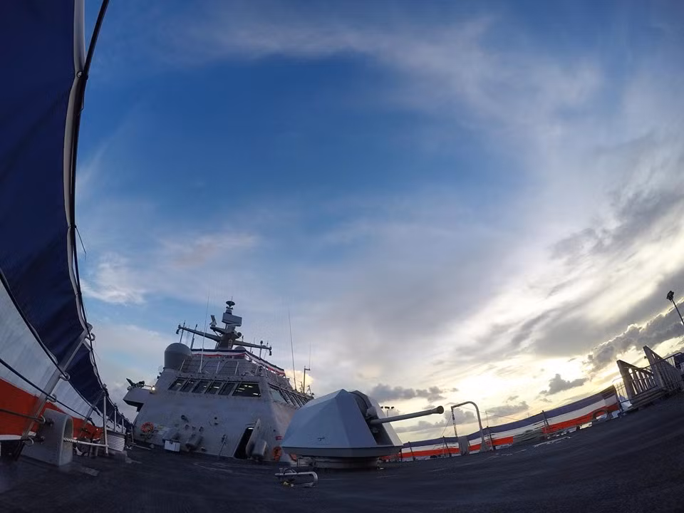 Hệ thống radar trên USS Billings cũng được cho là cực kỳ hiện đại, có khả năng theo dõi mô phỏng hướng đi của 1000 mục tiêu cùng lúc. Nguồn ảnh: Ussbillingslcs15.