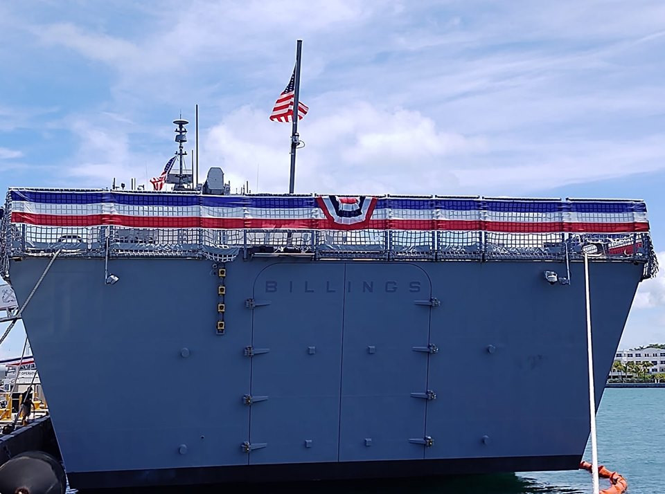 Trên lý thuyết, tàu USS Billings có khả năng di chuyển với tốc độ tối đa lên tới 45 hải lý giờ tương đương với 83 km/h - biến nó trở thành một trong những tàu có tốc độ nhanh nhất trong hải quân Mỹ hiện tại. Nguồn ảnh: Ussbillingslcs15.