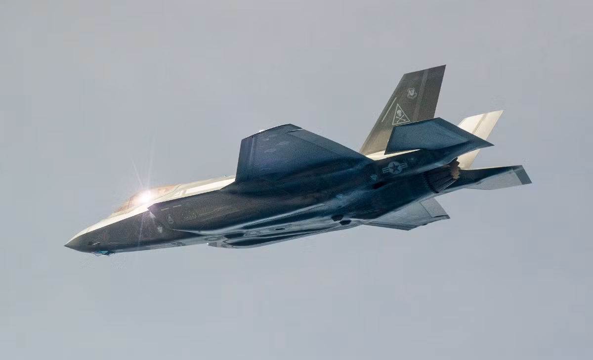 Theo hợp đồng này, Thổ Nhĩ Kỳ sẽ chi ra 2,5 tỷ USD với một nửa trong số đó là dạng "vay trả dần" để có thể sở hữu các tổ hợp tên lửa S-400 hiện đại nhất thế giới từ Nga. Nguồn ảnh: Pinterest.