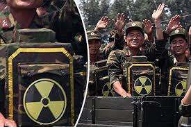 Ngoài ra, việc Bình Nhưỡng sẵn sàng sử dụng chiến thuật "biển người hạt nhân" này trong tương lai hay không vẫn còn là điều khiến nhiều người thắc mắc vì sử dụng bom hạt nhân trong một khu vực nhỏ hẹp như Bán Đảo Triều Tiên là điều cực kỳ nguy hiểm. Nguồn ảnh: Chosun.