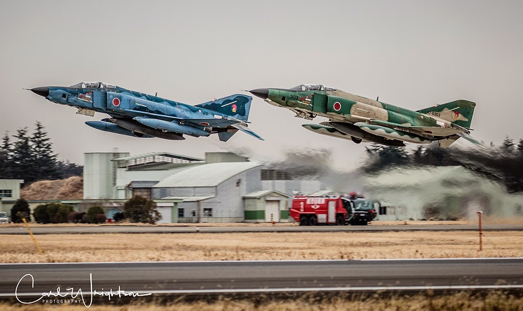 Hiện tại, Lực lượng Phòng vệ Trên không Nhật Bản cũng đang lên kế hoạch để cho toàn bộ biên đội F-4 của mình về hưu vào năm 2020 sắp tới. Nguồn ảnh: Sina.