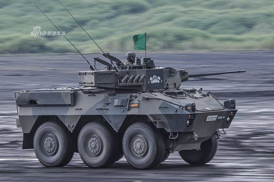 Phương tiện tuần tra và do thám Type 87 được sản xuất bởi hãng Komatsu hiện đang có khoảng 111 chiếc phục vụ trong Lực lượng Phòng vệ Mặt đất Nhật Bản. Nguồn ảnh: Sina.