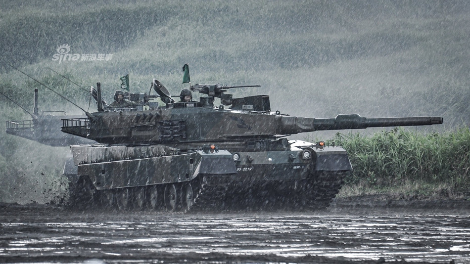 Tuy nhiên tính tới thời điểm hiện tại, Type 10 mới chỉ có 103 chiếc được sản xuất, ít hơn nhiều so với 341 chiếc Type 90 và 560 chiếc Type 74 hiện đang phục vụ trong biên chế lực lượng này. Nguồn ảnh: Sina.