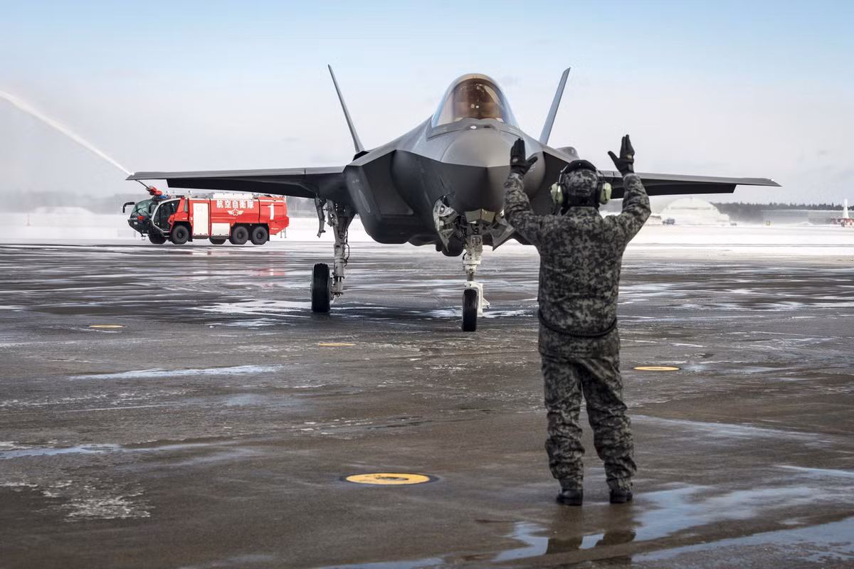 Tuy nhiên, hiện giờ vẫn chữa rõ loại tên lửa đánh chặn có khả năng bắn hạ đầu đạn hạt nhân trong không gian mà Nhật sẽ mua từ Mỹ vào năm 2020 tới đây là loại gì. Nguồn ảnh: F35.