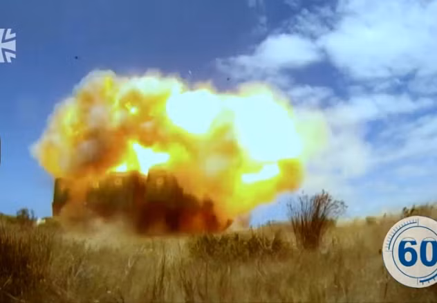 Bởi tên lửa này có thể tấn công nhiều mục tiêu như căn cứ không quân, kho tàng, bến bãi, hải cảng, trạm điều khiển thông tin.