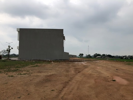 Đến tháng 1/2020, toàn tỉnh có trên 17.000 trường hợp vi phạm, vướng mắc về đất đai, trong đó có gần 13.100 trường hợp tự ý lấn chiếm, chuyển đổi mục đích sử dụng đất trái phép; trên 600 trường hợp đã thu tiền sử dụng đất nhưng chưa được giao đất; trên 4.050 trường hợp chưa được công nhận và cấp giấy chứng nhận quyền sử dụng đất. Đặc biệt, trong số gần 13.100 trường hợp tự ý lấn chiếm, chuyển mục đích sử dụng đất trái phép, có đến gần 11.450 trường hợp vi phạm từ thời điểm 1/7/2014 trở về trước.