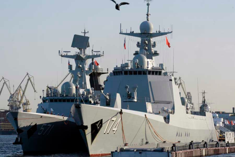 Một lý do khác củng cố điều này, lực lượng phòng thủ chính của Trung Quốc đại lục chống lại tàu sân bay của đối phương không phải là tàu sân bay của Trung Quốc mà là kho vũ khí bao gồm tên lửa đạn đạo, tàu ngầm, máy bay mặt đất và tàu nổi của hải quân.