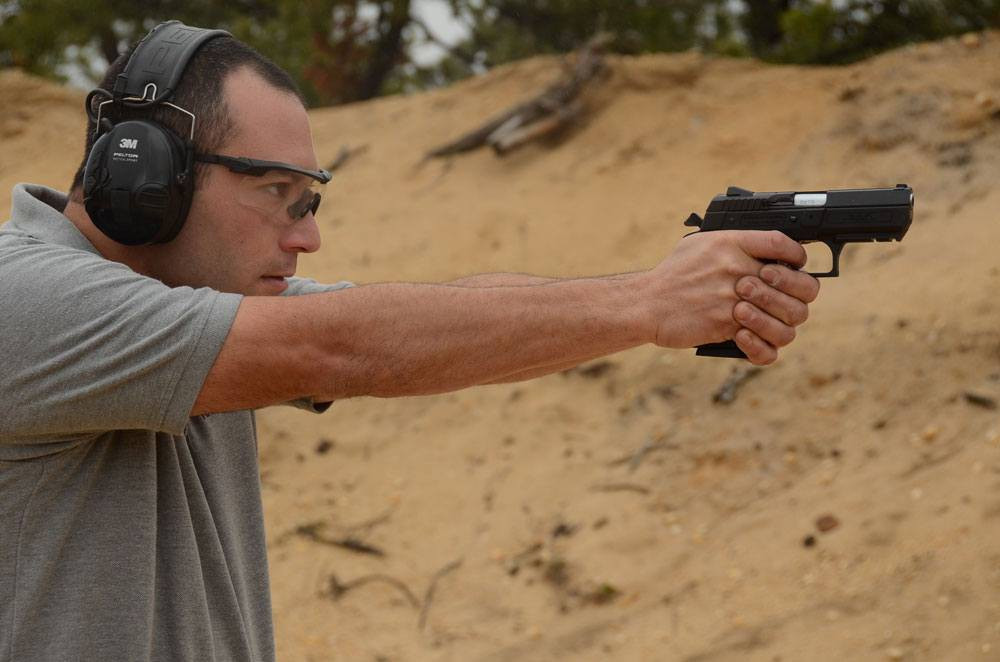 Jericho 941 PSL là mẫu súng ngắn thân thiện với người dùng, dễ sử dụng và bền bỉ, tuy nhiên nó vẫn có những nhược điểm nhất định nhất là phần khung thân polymer tổng hợp. Quá trình bảo dưỡng hay sửa chữa Jericho 941 PSL cũng không quá phực tạp và có thể thực hiện được ngay trên chiến trường với phụ tùng đi kèm.