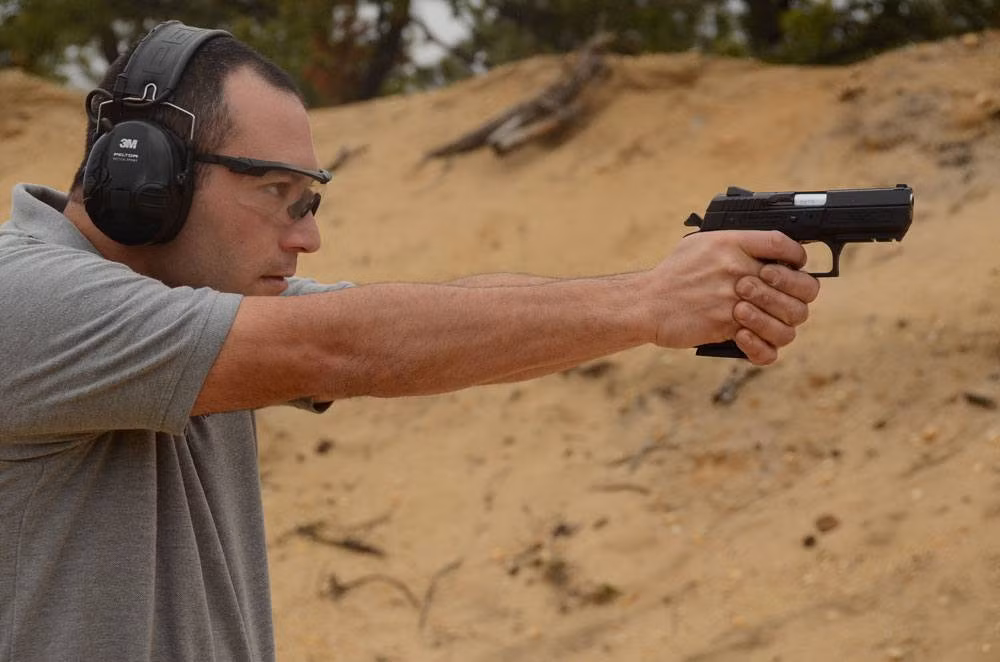 Jericho 941 PSL là mẫu súng ngắn thân thiện với người dùng, dễ sử dụng và bền bỉ, tuy nhiên nó vẫn có những nhược điểm nhất định nhất là phần khung thân polymer tổng hợp. Quá trình bảo dưỡng hay sửa chữa Jericho 941 PSL cũng không quá phực tạp và có thể thực hiện được ngay trên chiến trường với phụ tùng đi kèm.