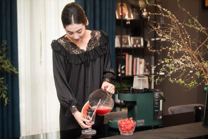 Muc so thi biet thu ven song tram ty cua A hau Tu Anh-Hinh-8