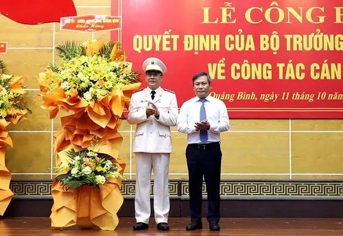 Chúc mừng Đại tá Nguyễn Thanh Liêm, ông Vũ Đại Thắng - Bí thư Tỉnh ủy Quảng Bình nhấn mạnh, Đại tá Nguyễn Thanh Liêm là một cán bộ có năng lực, trưởng thành từ thực tiễn, trải qua nhiều vị trí công tác. Trên cương vị công tác mới, tin tưởng rằng đồng chí sẽ tiếp tục hoàn thành xuất sắc nhiệm vụ được giao.