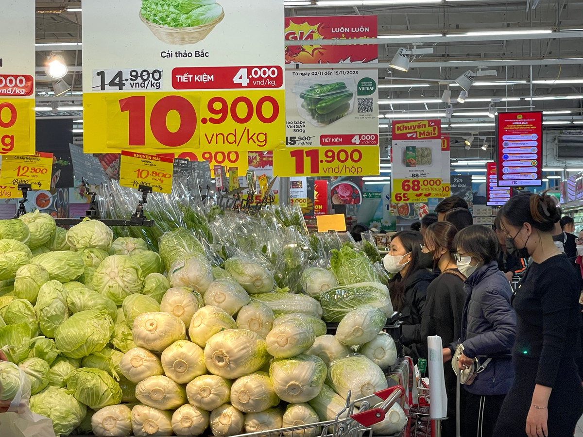 Ha Noi kiem soat an toan thuc pham dip Tet va le hoi 2024