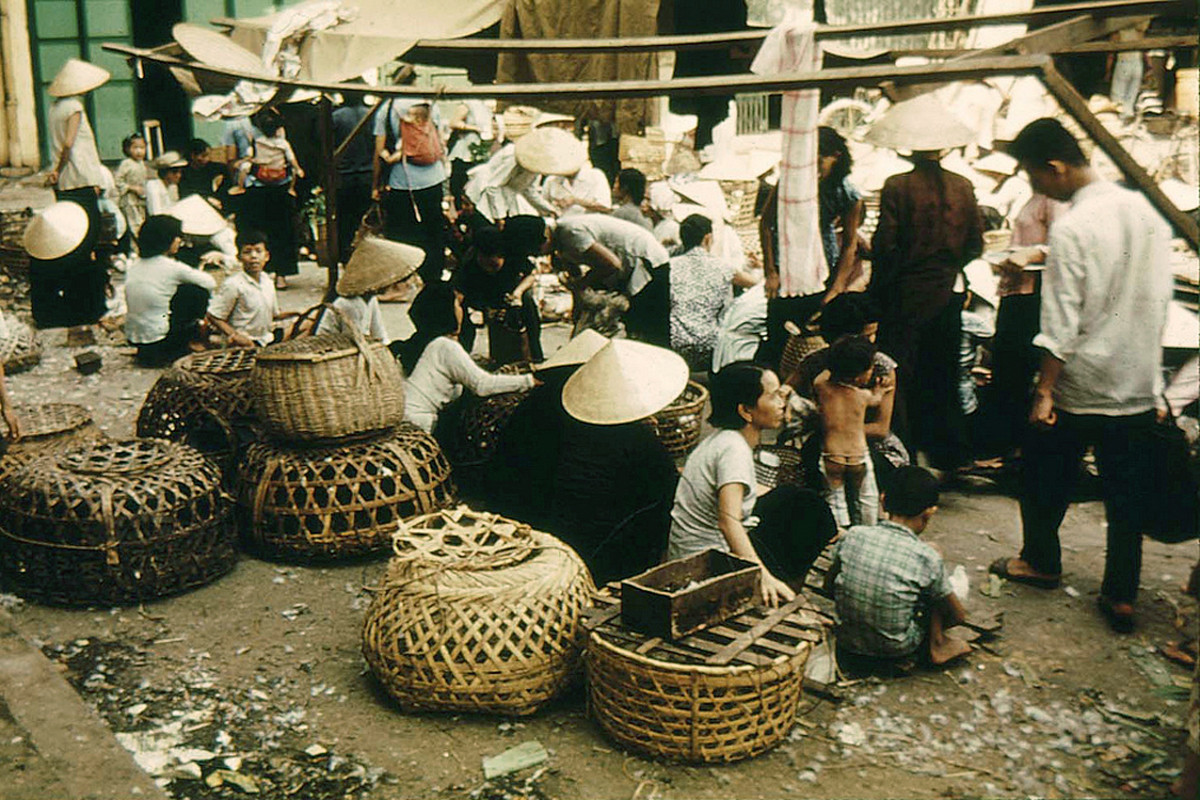 Sài Gòn - bán gà vịt.