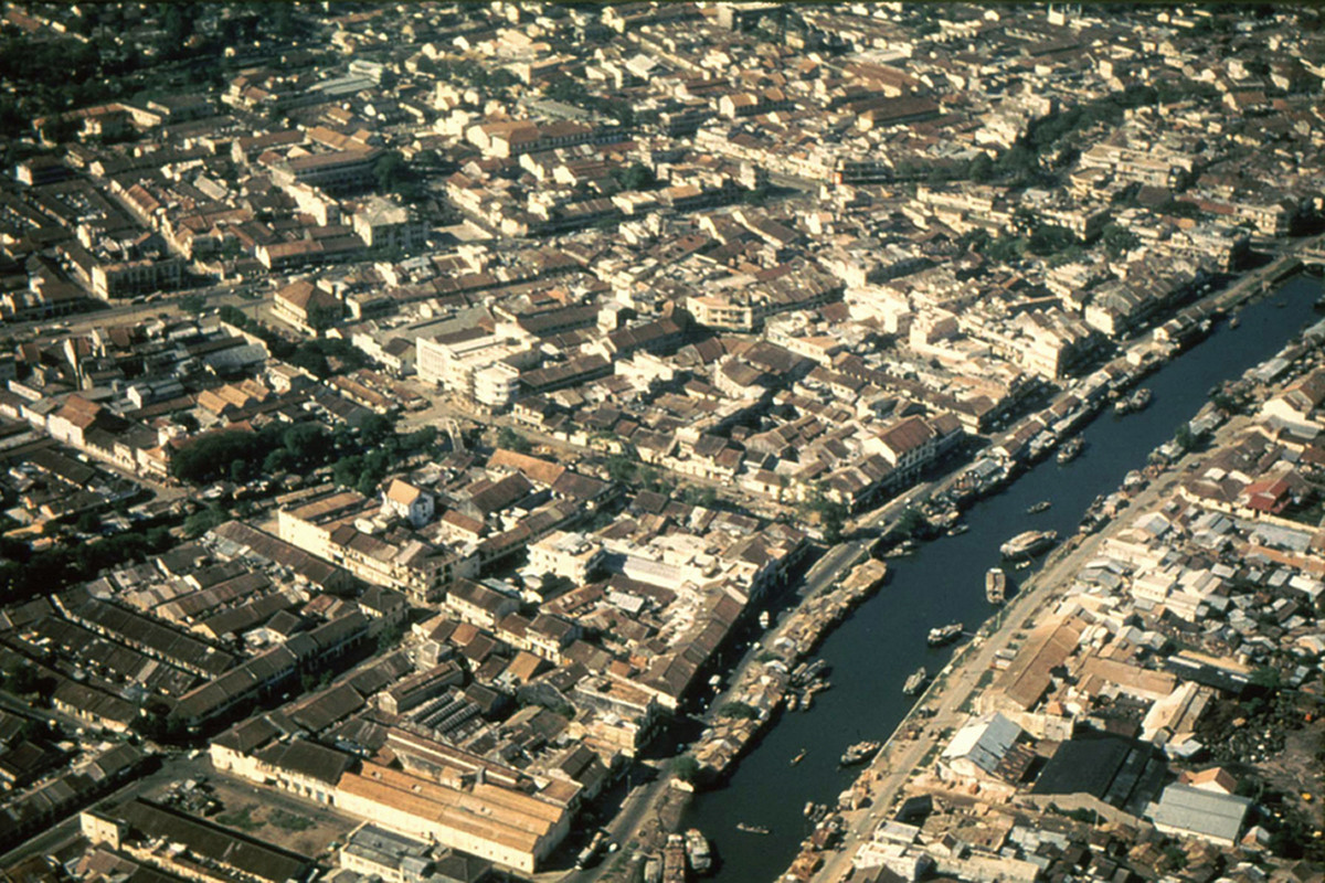 Sài Gòn 1956 - khu vực Quận 5 Chợ Lớn, nhìn thấy cầu Quới Đước và cầu Ba Cẳng.