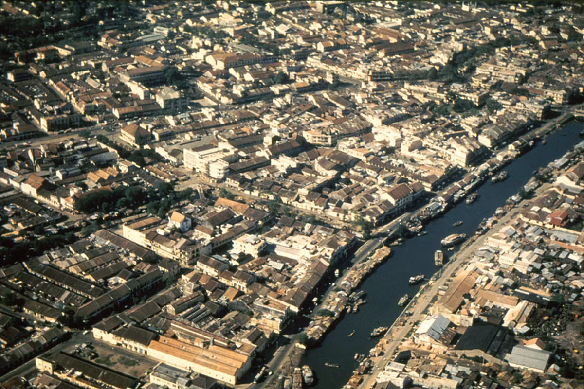 Sài Gòn 1956 - khu vực Quận 5 Chợ Lớn, nhìn thấy cầu Quới Đước và cầu Ba Cẳng.