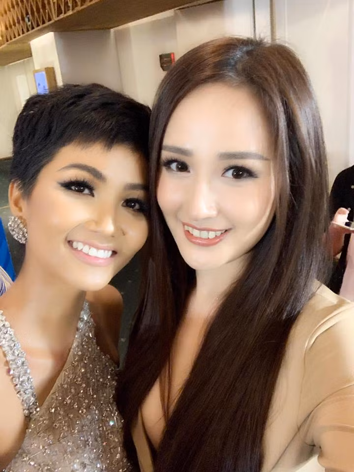 Mai Phuong Thuy bat ngo goi 