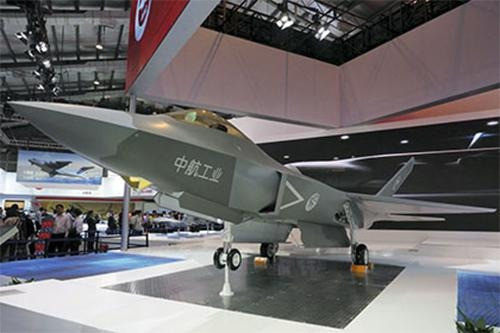 Thậm chí, Pakistan còn hợp tác với Trung Quốc nhằm hợp tác phát triển phiên bản tiêm kích JF-17 Block-IV. Ngoài ra, Trung Quốc cũng đang mong muốn bổ sung JF-17 Block-II phục vụ tại lực lượng quân sự Pakistan.