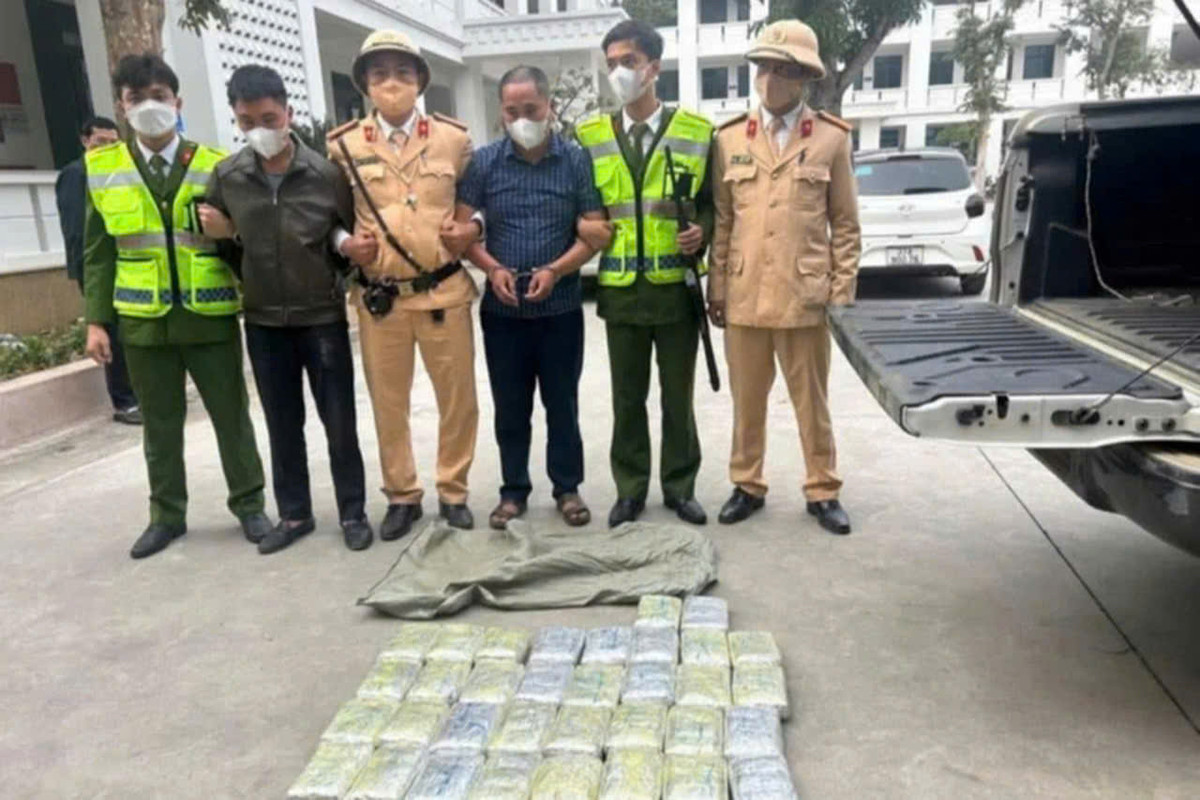 Nghệ An: Chủ tịch xã bị bắt vì liên quan đến ma túy Nghe An: Chu tich xa bi bat vi lien quan den ma tuy