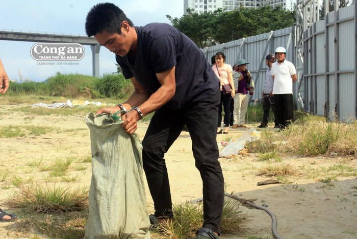 Khong tim thay xac nan nhan, sao ke giet con gai phi tang xuong song van bi truy to?-Hinh-13