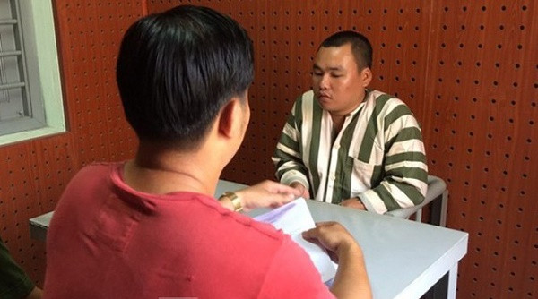 Lộ mặt gã bác sĩ thú y Bình Dương chuyên rình cướp, hiếp phụ nữ Lo mat ga bac si thu y Binh Duong chuyen rinh cuop, hiep phu nu