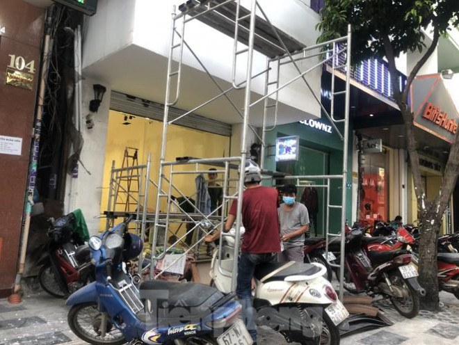 Kinh doanh e am, quan xa o Sai Gon thi nhau dep tiem-Hinh-15