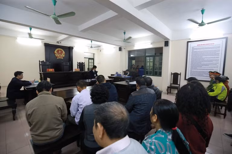 Hoan phien xet xu ong Hiep 