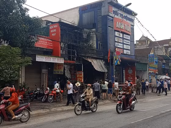 Hiện nguyên nhân xảy ra hỏa hoạn đang làm cơ quan chức năng điều tra, làm rõ. (Ảnh: Sggp)