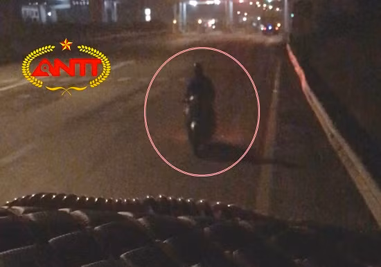 Muon kieu 'bao luat' va nhieu hien tuong la o tram thu phi cao toc Ha Noi - Lao Cai-Hinh-2