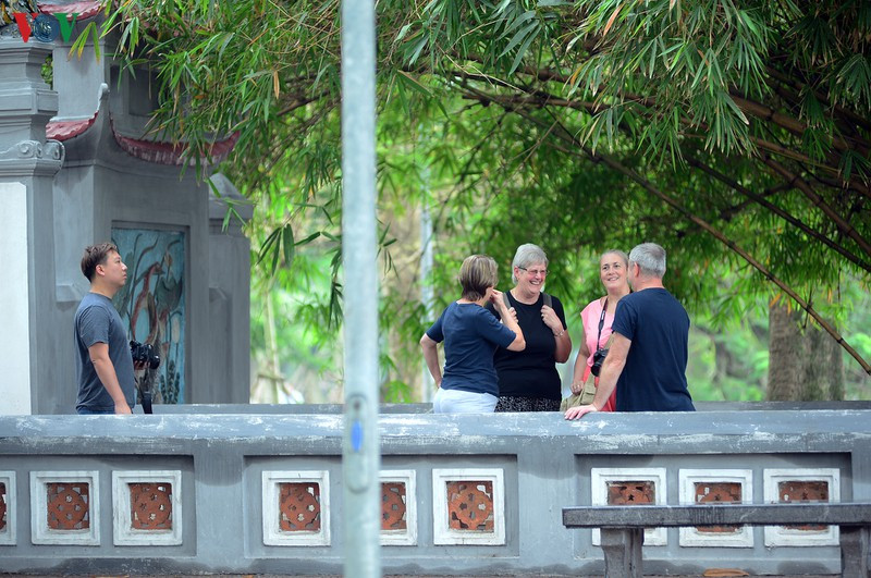 Theo thống kê của Bộ Y tế, đã có 11 du khách nước ngoài đi trên chuyến bay này mắc Covid-19.