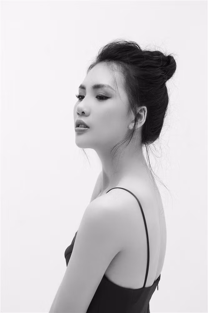 Hiện tại, Bùi Quỳnh Hoa đang chuẩn bị cho một cuộc thi sắc đẹp tầm cỡ quốc tế, nhưng trước mắt cô muốn xây dựng bản thân thành một người có thể truyền cảm hứng, giúp đỡ những hoàn cảnh khó khăn, và có thể mang câu chuyện của mình tới với cuộc thi để giúp đỡ được nhiều người hơn nữa.