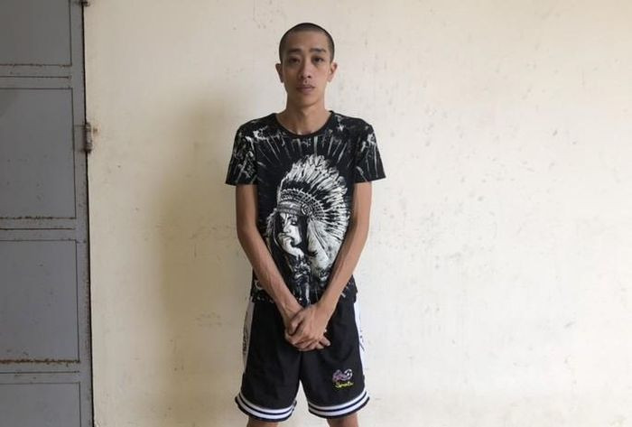 Cháu trai dùng gậy đuổi đánh ông nội 80 tuổi ở Quảng Ninh Chau trai dung gay duoi danh ong noi 80 tuoi o Quang Ninh