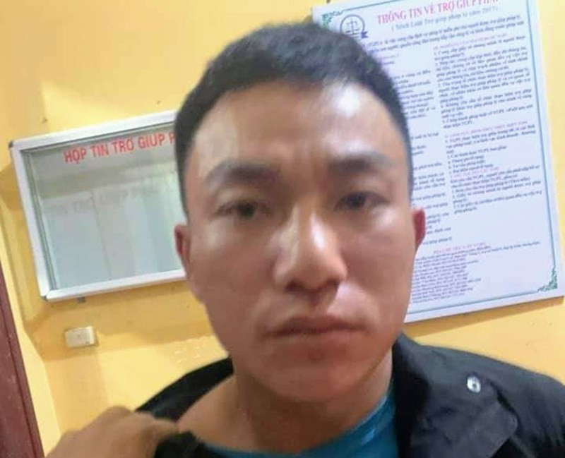 Từ thông tin trên, ngay trong đêm Phòng Cảnh sát hình sự Công an tỉnh Lào Cai đã phối hợp với Công an huyện Bát Xát, Công an thành phố Lào Cai và Công an thị xã Sa Pa triển khai đồng bộ các biện pháp truy xét đối tượng theo dấu vết nóng. Đến 22h cùng ngày, các đơn vị nghiệp vụ thuộc Công an tỉnh Lào Cai đã xác định và bắt giữ được Chảo Ông Khé khi đối tượng đang lẩn trốn tại địa bàn thị xã Sa Pa.