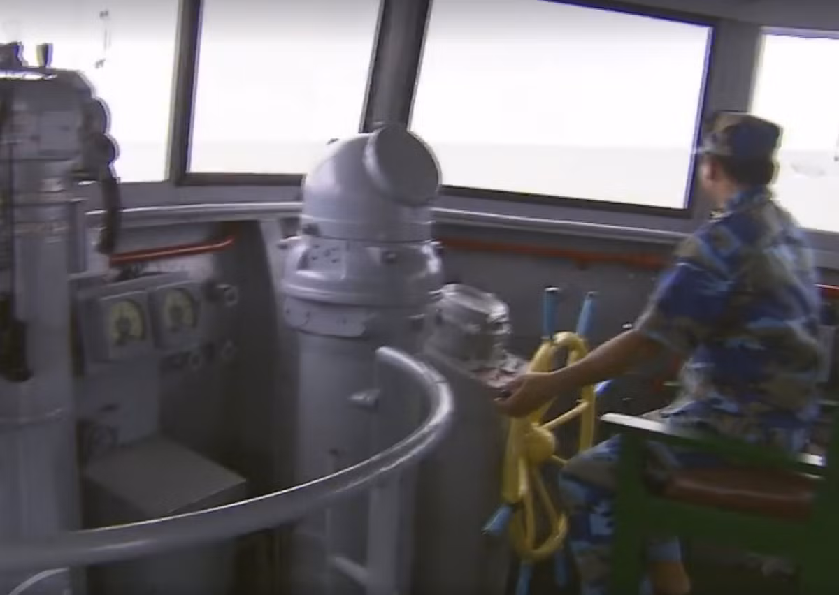 Đây là lần đầu tiên đội tàu chiến của Lữ đoàn 125 được điều ra phía Bắc phục vụ công tác diễn tập, nhằm mục đích giúp cán bộ, chiến sĩ Lữ đoàn Hải quân đánh bộ 147 làm quen với nhiều loại phương tiện của quân chủng hải quân.