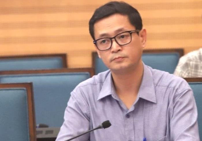 Ngày 10/6/2022, Cơ quan CSĐT Công an Hà Nội đã ra quyết định khởi tố vụ án, bắt người bị giữ trong trường hợp khẩn cấp đối với ông Trương Quang Việt (49 tuổi), Giám đốc CDC TP Hà Nội về hành vi "Vi phạm quy định về đấu thầu gây hậu quả nghiêm trọng".