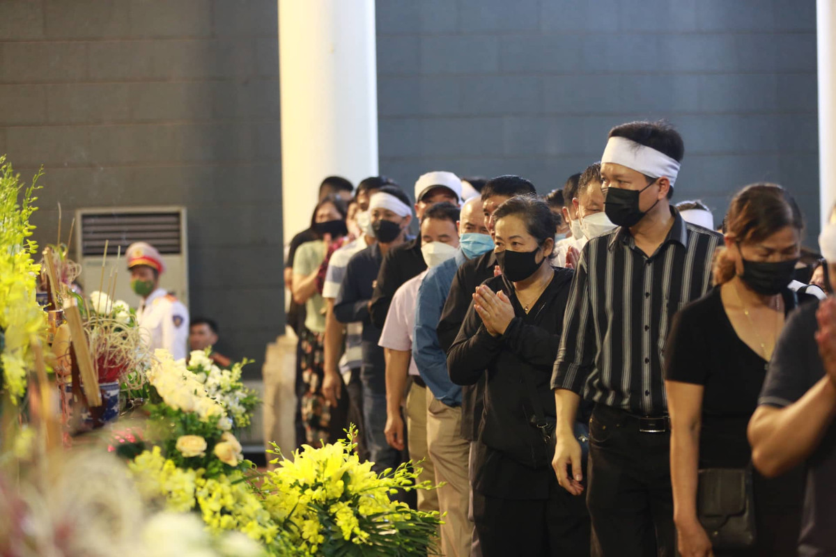 Sự hy sinh của các anh đã khiến đông đảo cán bộ, chiến sĩ, người dân vô cùng tiếc thương. 