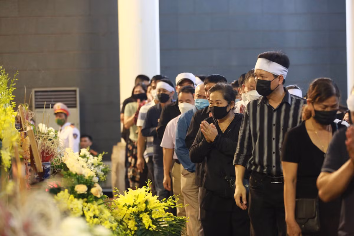 Sự hy sinh của các anh đã khiến đông đảo cán bộ, chiến sĩ, người dân vô cùng tiếc thương. 