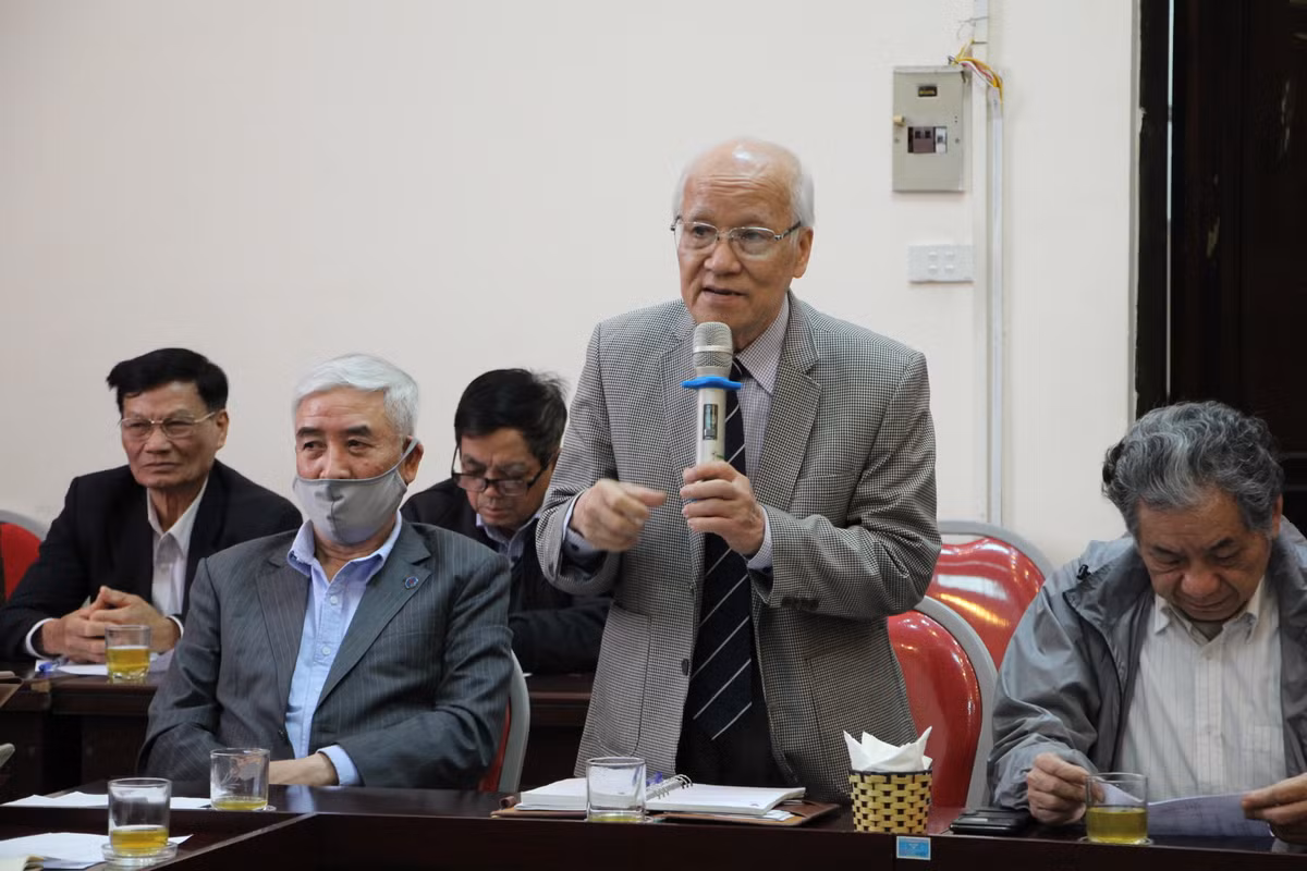 Chủ tịch Hội Khoa học Kỹ thuật Công nghiệp Tàu thủy Việt Nam - KS Hoàng Hùng kỳ vọng Chủ tịch Phan Xuân Dũng sẽ phát huy hơn nữa vai trò, vị trí của VUSTA và các hội thành viên. Vai trò tư vấn, phản biện và giám định xã hội sẽ được thể hiện mạnh mẽ hơn. 